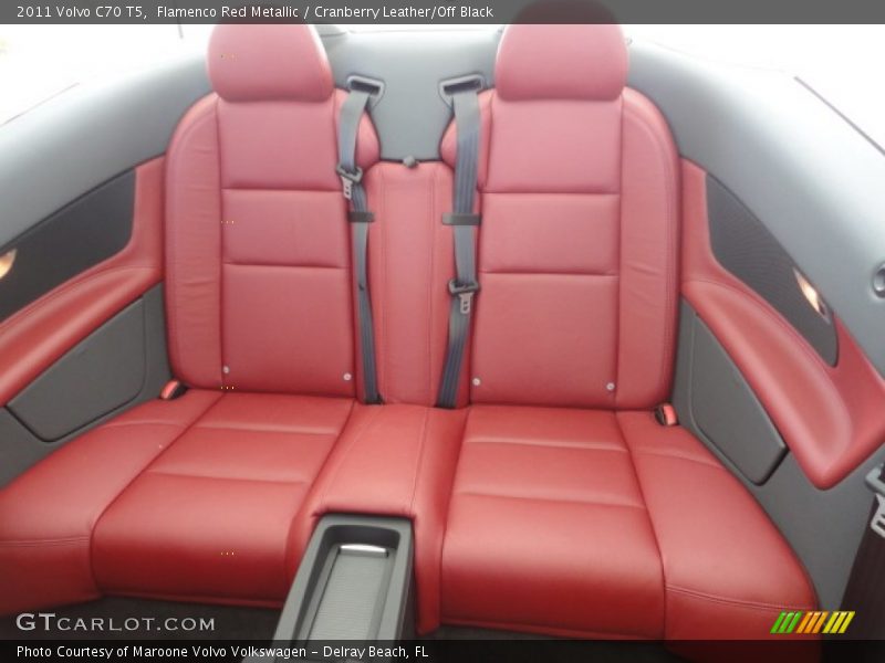 Back seats in Cranberry - 2011 Volvo C70 T5