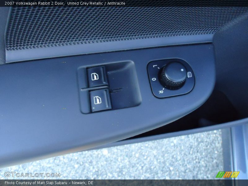 United Grey Metallic / Anthracite 2007 Volkswagen Rabbit 2 Door