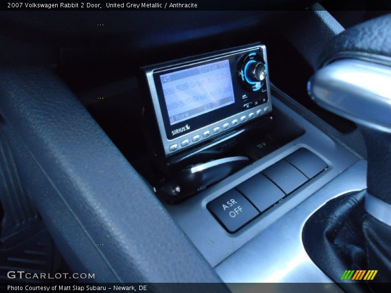 United Grey Metallic / Anthracite 2007 Volkswagen Rabbit 2 Door