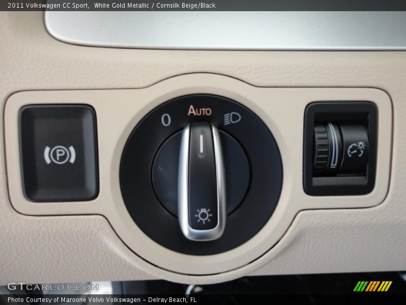 White Gold Metallic / Cornsilk Beige/Black 2011 Volkswagen CC Sport