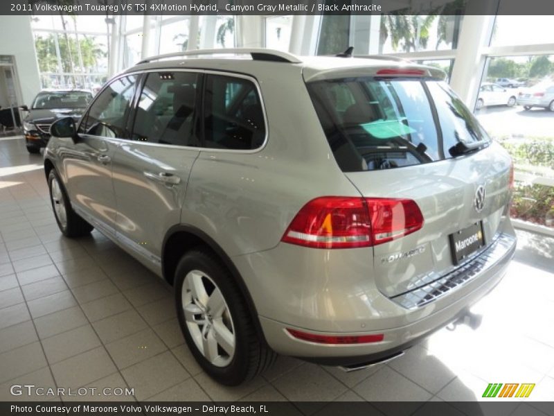 Canyon Gray Metallic / Black Anthracite 2011 Volkswagen Touareg V6 TSI 4XMotion Hybrid