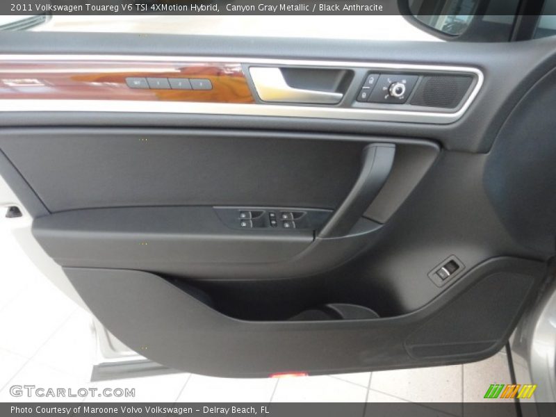 Canyon Gray Metallic / Black Anthracite 2011 Volkswagen Touareg V6 TSI 4XMotion Hybrid