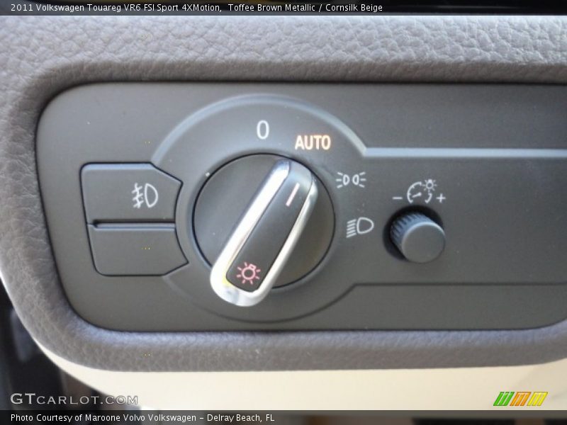 Toffee Brown Metallic / Cornsilk Beige 2011 Volkswagen Touareg VR6 FSI Sport 4XMotion