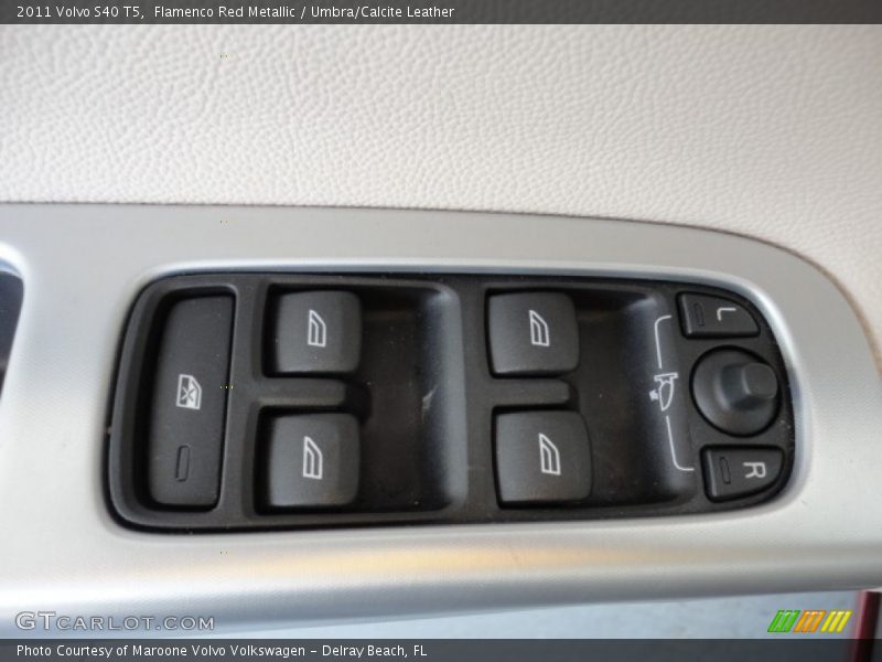 Flamenco Red Metallic / Umbra/Calcite Leather 2011 Volvo S40 T5