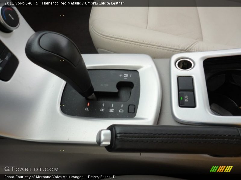 Flamenco Red Metallic / Umbra/Calcite Leather 2011 Volvo S40 T5