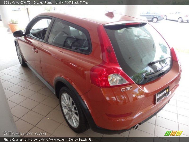 Orange Flame Metallic / Off Black T-Tec 2011 Volvo C30 T5