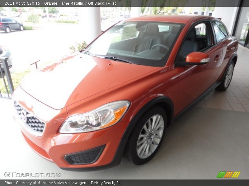 Orange Flame Metallic / Off Black T-Tec 2011 Volvo C30 T5