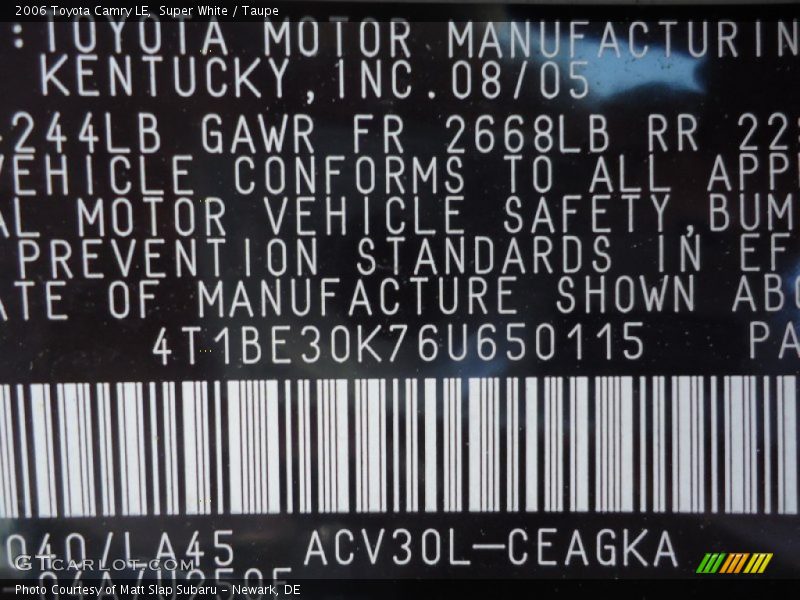 Super White / Taupe 2006 Toyota Camry LE