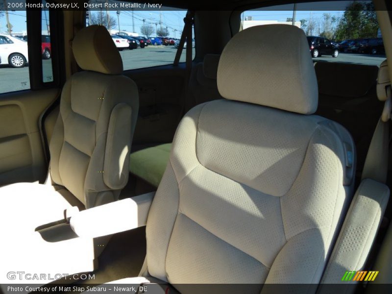 Desert Rock Metallic / Ivory 2006 Honda Odyssey LX