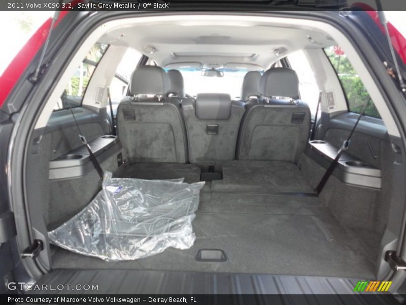 Saville Grey Metallic / Off Black 2011 Volvo XC90 3.2
