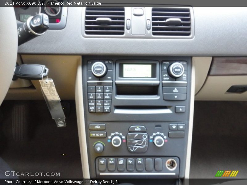 Flamenco Red Metallic / Beige 2011 Volvo XC90 3.2
