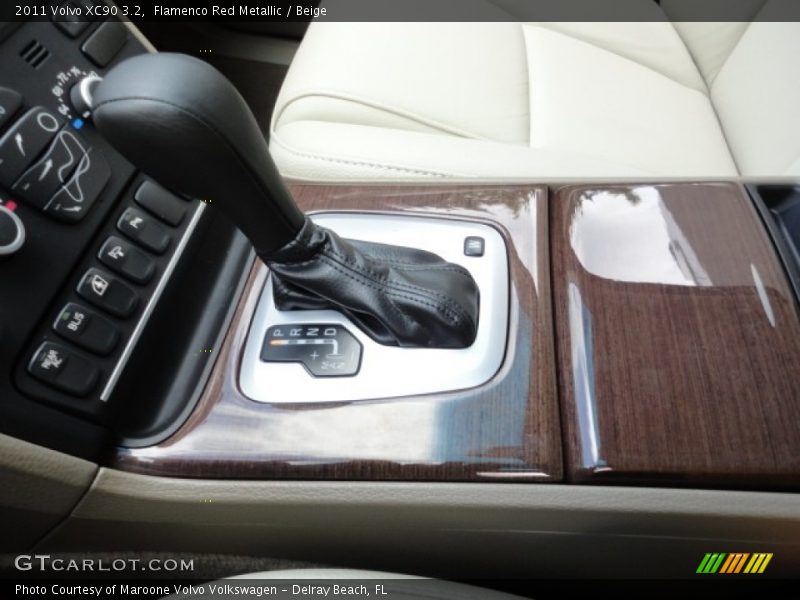 Flamenco Red Metallic / Beige 2011 Volvo XC90 3.2