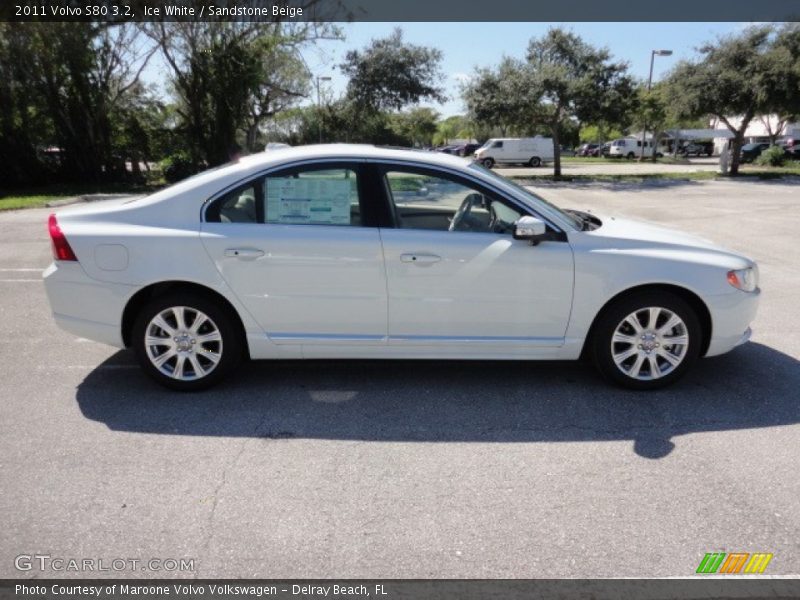 Ice White / Sandstone Beige 2011 Volvo S80 3.2