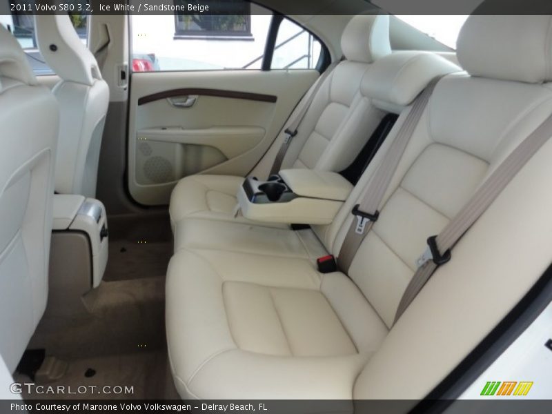 Ice White / Sandstone Beige 2011 Volvo S80 3.2