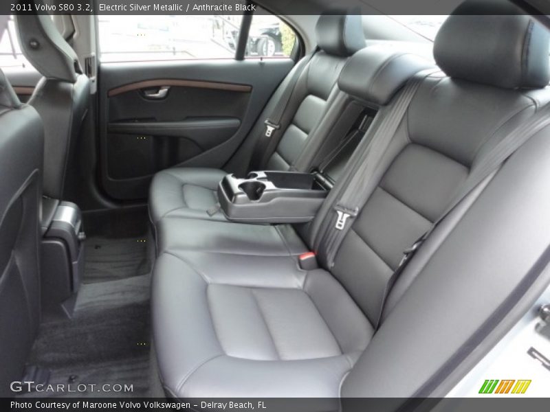 Electric Silver Metallic / Anthracite Black 2011 Volvo S80 3.2