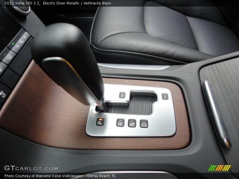 Electric Silver Metallic / Anthracite Black 2011 Volvo S80 3.2