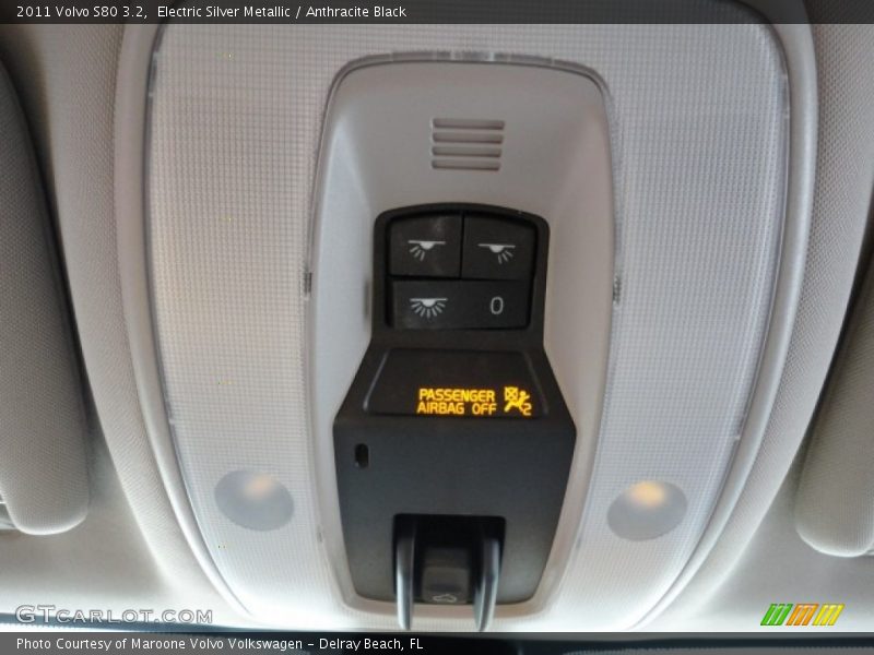 Electric Silver Metallic / Anthracite Black 2011 Volvo S80 3.2