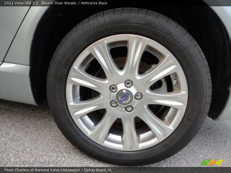 Electric Silver Metallic / Anthracite Black 2011 Volvo S80 3.2