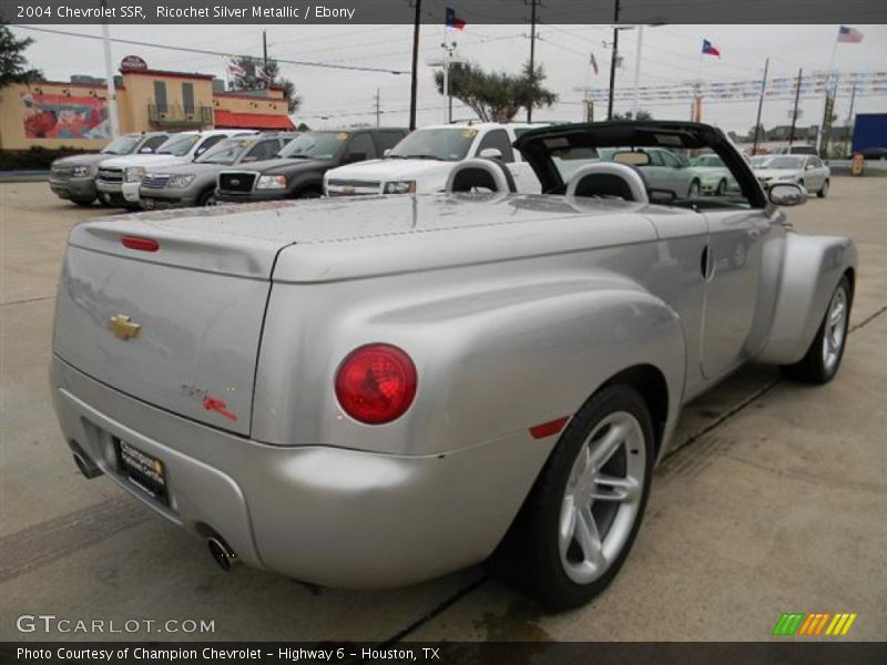 Ricochet Silver Metallic / Ebony 2004 Chevrolet SSR