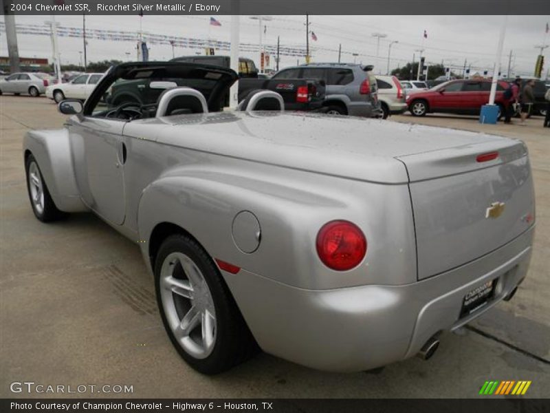 Ricochet Silver Metallic / Ebony 2004 Chevrolet SSR