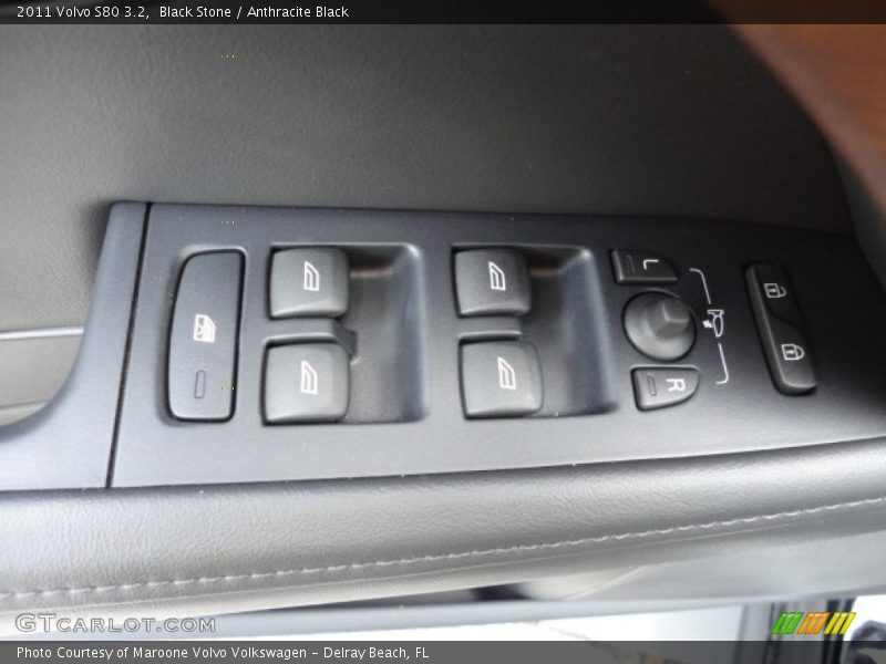 Black Stone / Anthracite Black 2011 Volvo S80 3.2