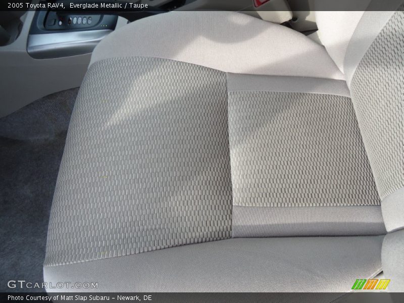 Everglade Metallic / Taupe 2005 Toyota RAV4