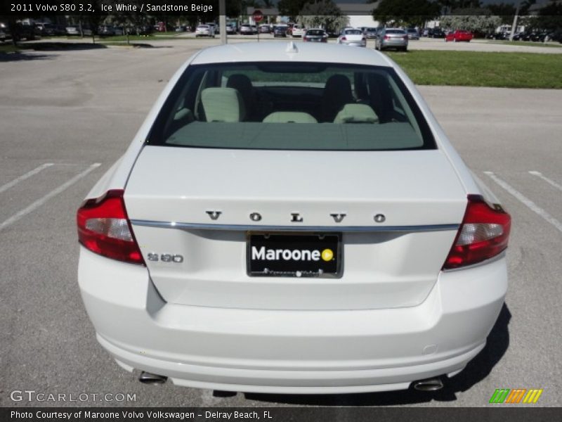 Ice White / Sandstone Beige 2011 Volvo S80 3.2