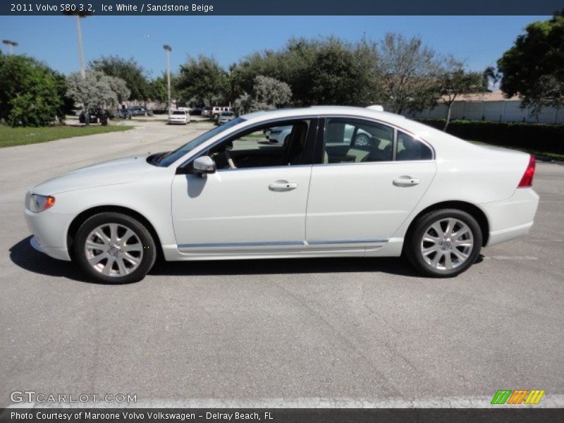 Ice White / Sandstone Beige 2011 Volvo S80 3.2