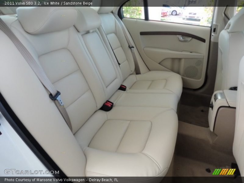Ice White / Sandstone Beige 2011 Volvo S80 3.2