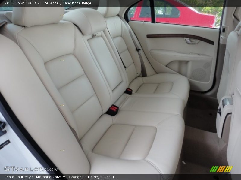 Ice White / Sandstone Beige 2011 Volvo S80 3.2