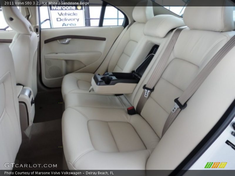 Ice White / Sandstone Beige 2011 Volvo S80 3.2
