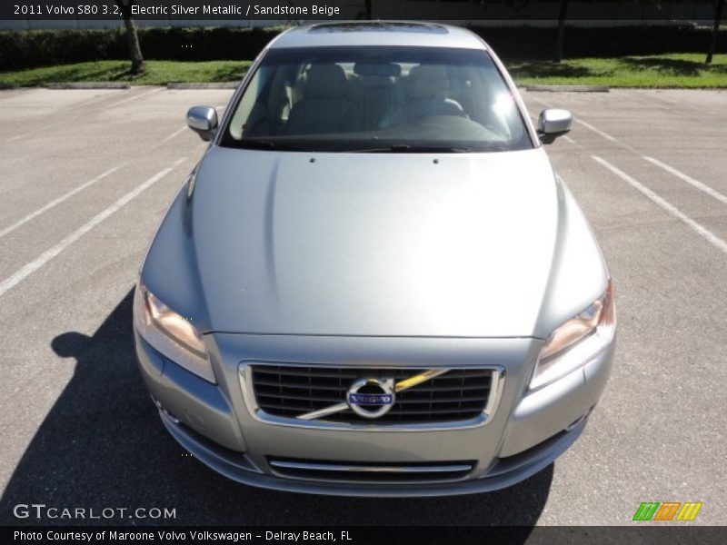 Electric Silver Metallic / Sandstone Beige 2011 Volvo S80 3.2