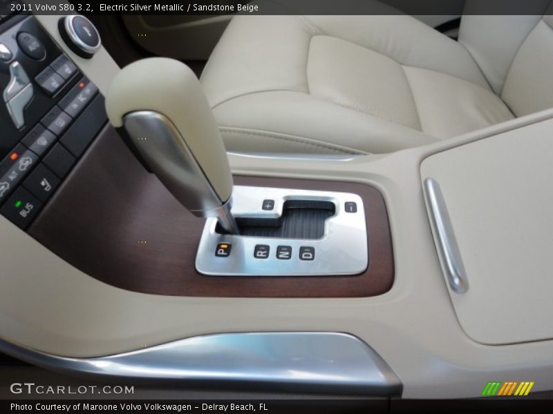 Electric Silver Metallic / Sandstone Beige 2011 Volvo S80 3.2