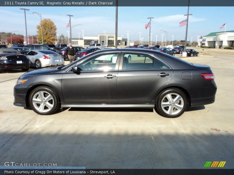 Magnetic Gray Metallic / Dark Charcoal 2011 Toyota Camry SE