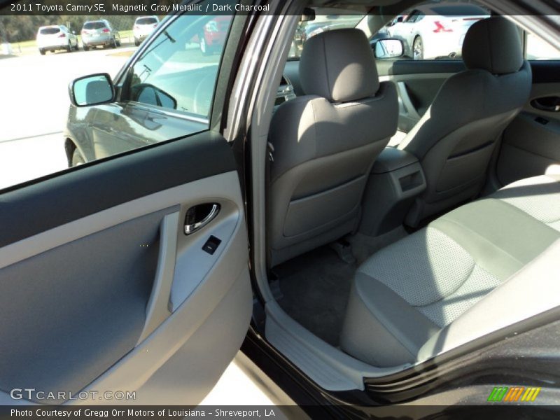 Magnetic Gray Metallic / Dark Charcoal 2011 Toyota Camry SE