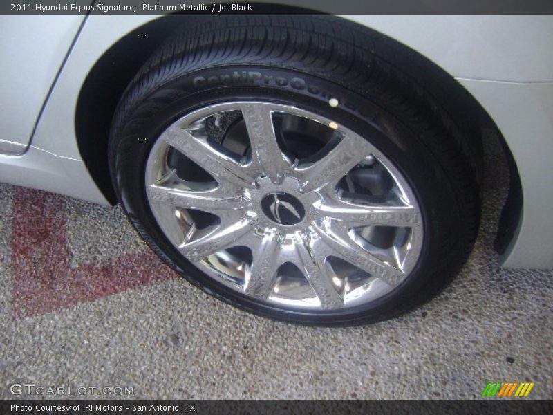 Platinum Metallic / Jet Black 2011 Hyundai Equus Signature