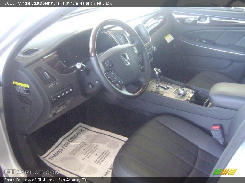 Platinum Metallic / Jet Black 2011 Hyundai Equus Signature
