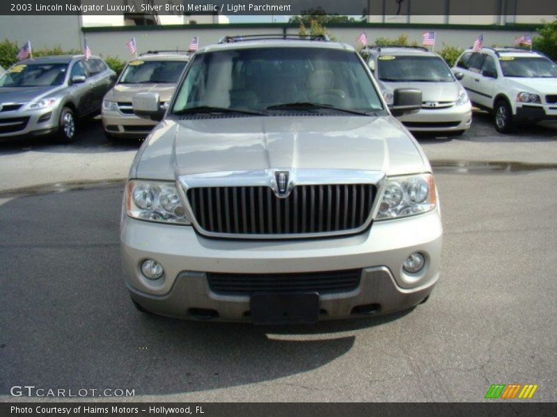 Silver Birch Metallic / Light Parchment 2003 Lincoln Navigator Luxury