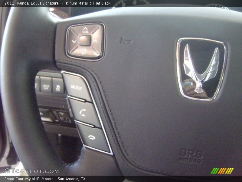 Platinum Metallic / Jet Black 2011 Hyundai Equus Signature