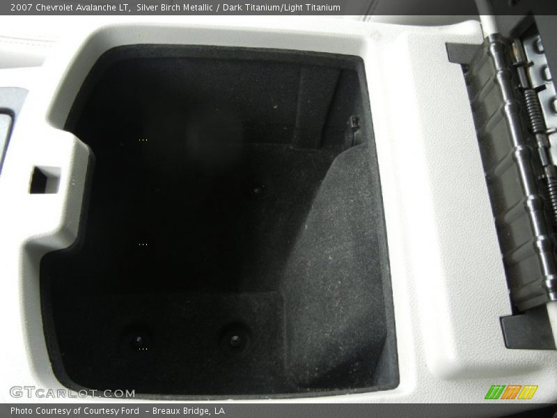 Silver Birch Metallic / Dark Titanium/Light Titanium 2007 Chevrolet Avalanche LT