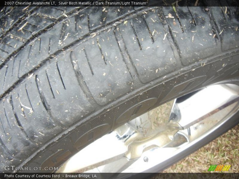 Silver Birch Metallic / Dark Titanium/Light Titanium 2007 Chevrolet Avalanche LT