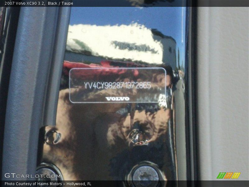 Black / Taupe 2007 Volvo XC90 3.2