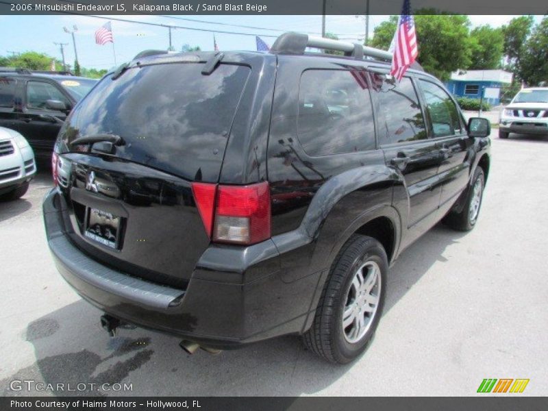 Kalapana Black / Sand Blast Beige 2006 Mitsubishi Endeavor LS