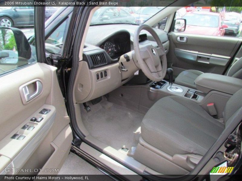 Kalapana Black / Sand Blast Beige 2006 Mitsubishi Endeavor LS
