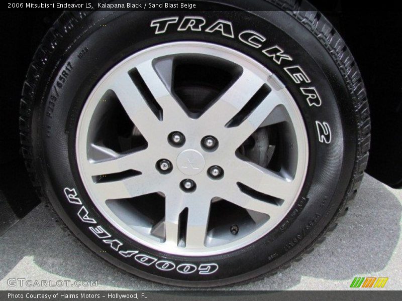 Kalapana Black / Sand Blast Beige 2006 Mitsubishi Endeavor LS