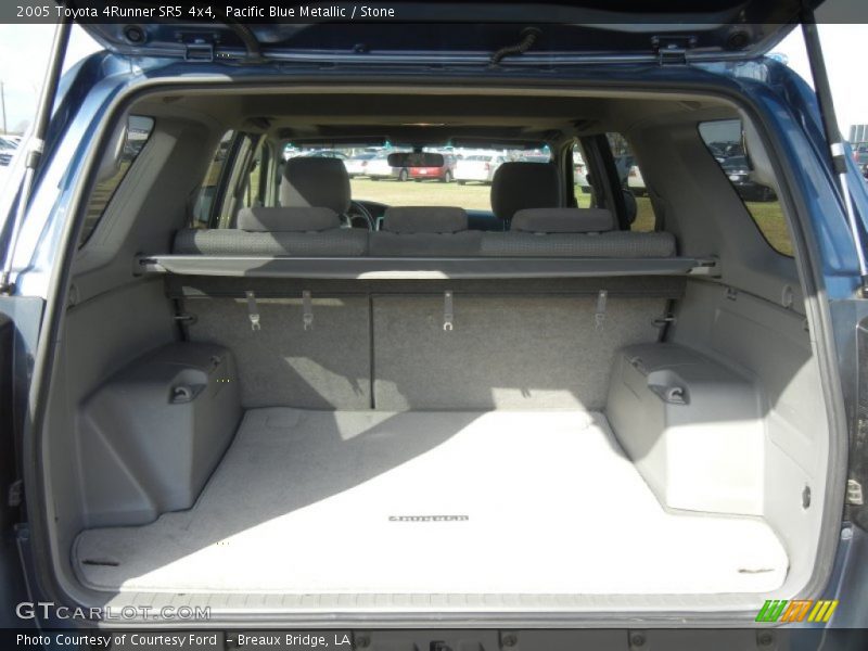 Pacific Blue Metallic / Stone 2005 Toyota 4Runner SR5 4x4