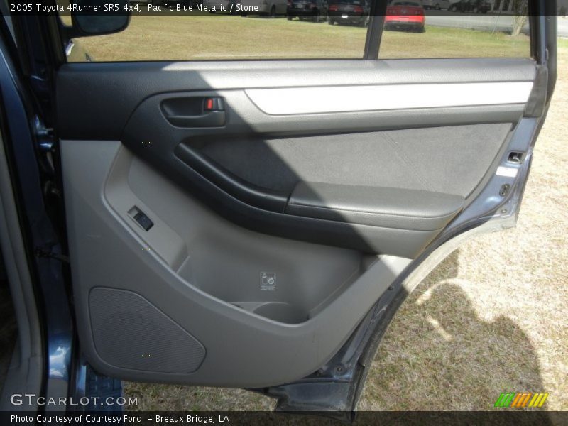Pacific Blue Metallic / Stone 2005 Toyota 4Runner SR5 4x4