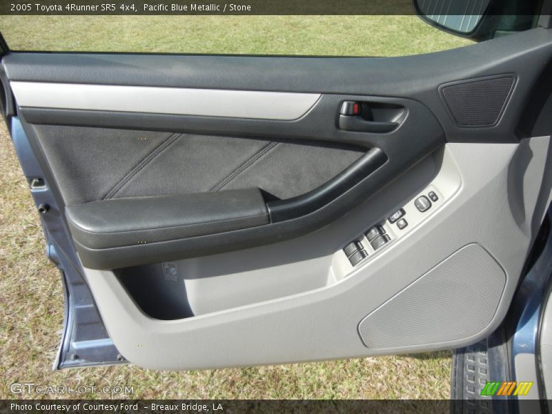 Pacific Blue Metallic / Stone 2005 Toyota 4Runner SR5 4x4