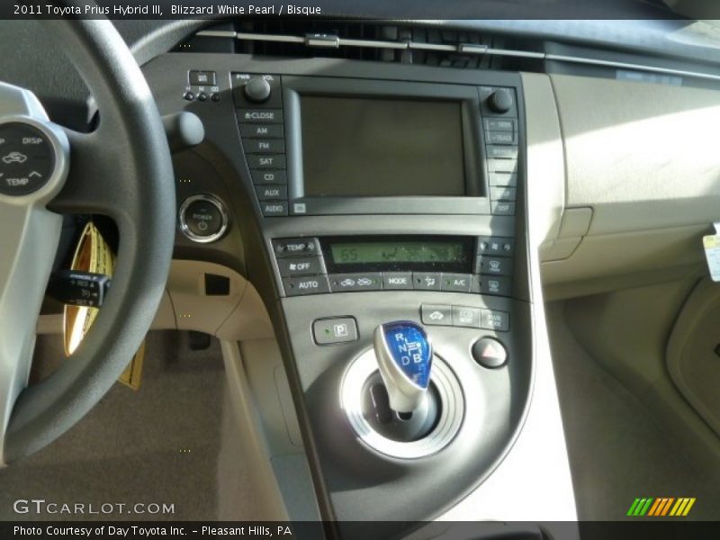 Blizzard White Pearl / Bisque 2011 Toyota Prius Hybrid III