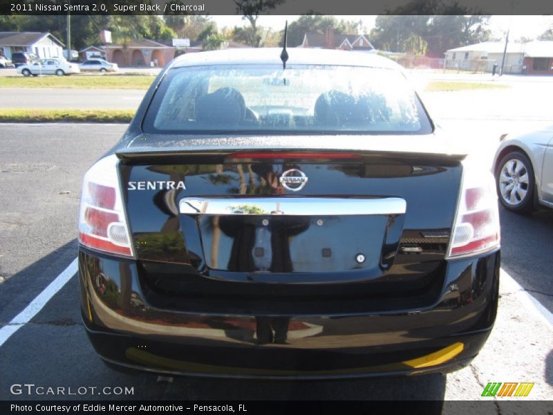 Super Black / Charcoal 2011 Nissan Sentra 2.0